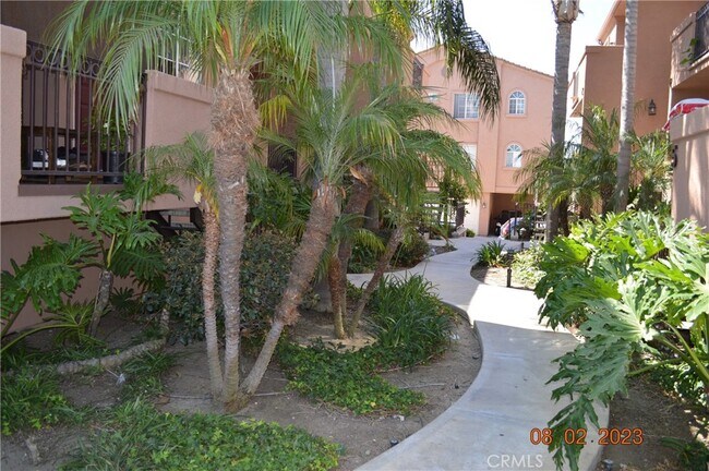 Foto del edificio - 21840 S Vermont Ave