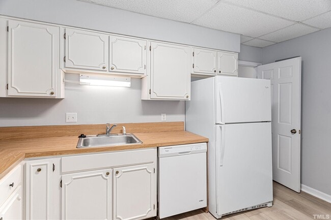 Building Photo - 6421 New Market Way
