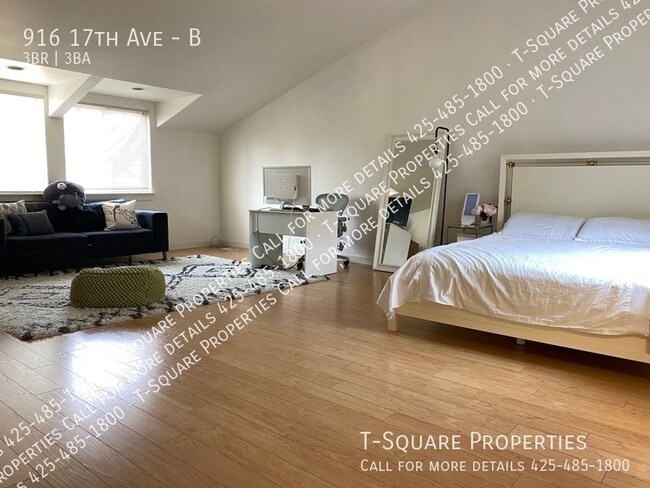 Building Photo - Desirable Home in Seattle, Available NOW!!...