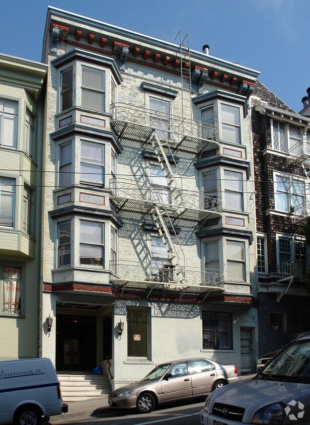 Building Photo - 1440 Sacramento St