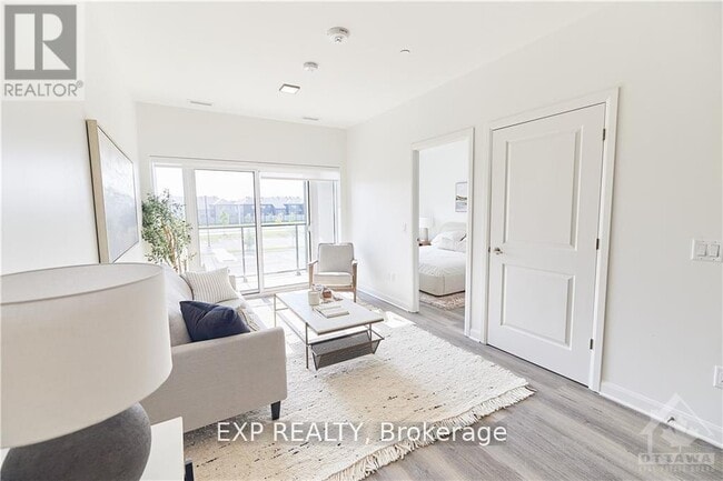 Building Photo - 4840 Bank St