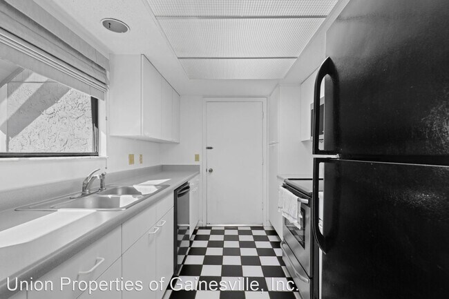 Foto del edificio - 3 br, 2.5 bath House - 4107 NW 43rd Terrace