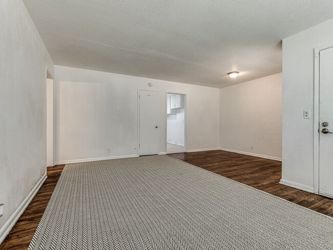 Photo - Home for rent close to Tinker AFB and I-240