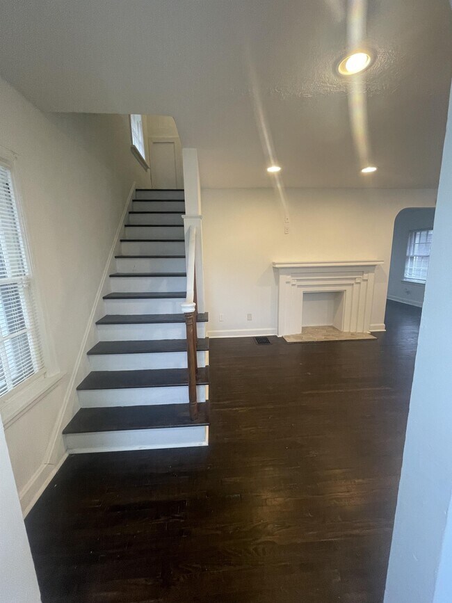 1347 Aberdeen Ave, Columbus, OH 43211 House Rental in Columbus, OH