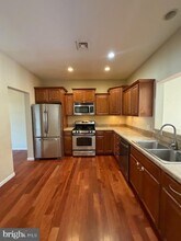 Building Photo - 688 Stoverdale Rd