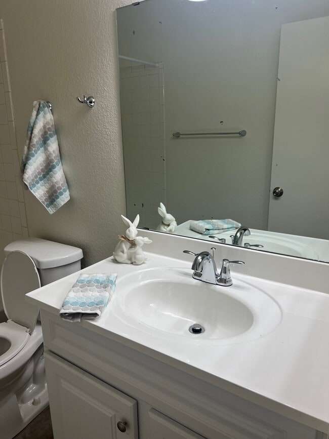 Hall Bathroom - 8257 W Santa Cruz Blvd