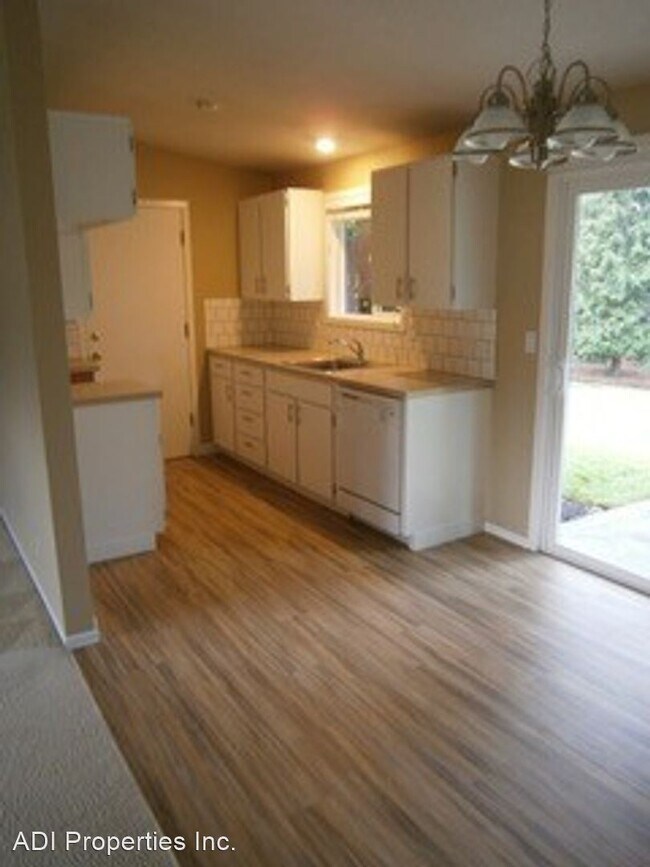 Building Photo - 3 br, 1 bath House - 245 SW 130th Ave.