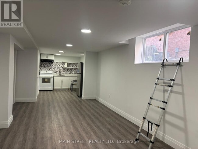 Photo du bâtiment - 76 William Honey Crescent