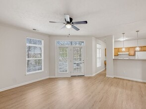 Building Photo - 701 Beachfront Dr