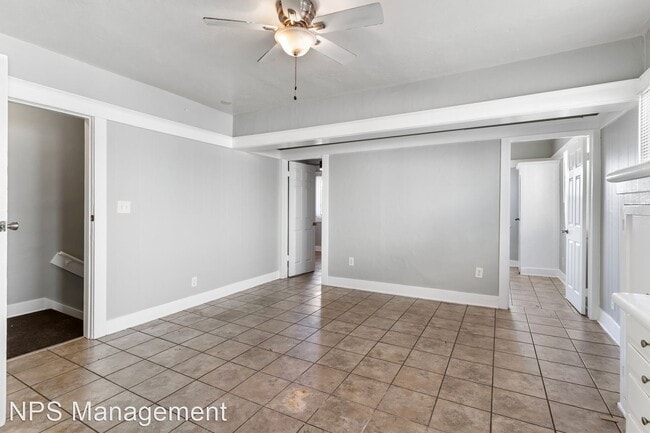 Building Photo - 3 br, 1 bath Apartment - 736-752 Olive Ave...