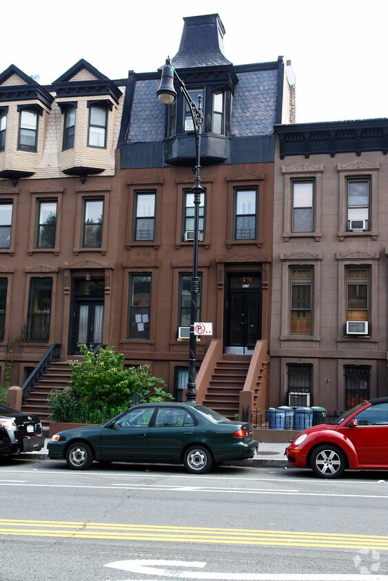 Primary Photo - 429 9th St
