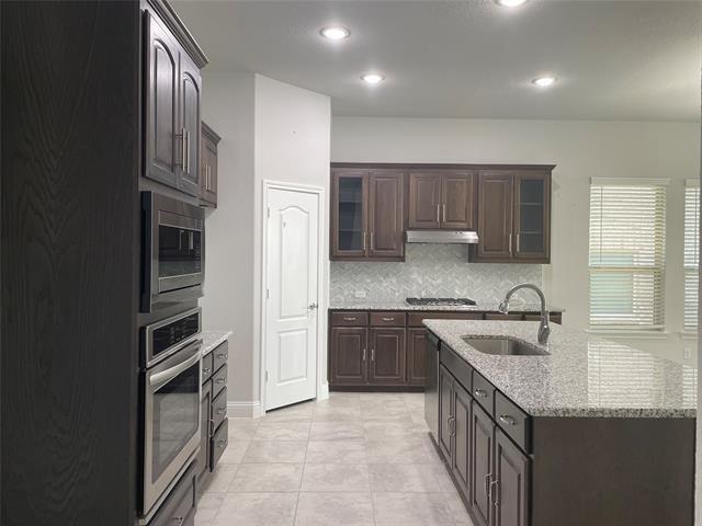 Foto del edificio - 638 Harris Ridge Dr