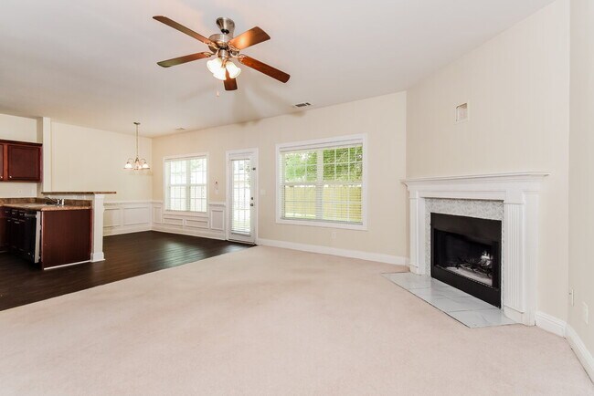 Foto del edificio - 5345 Cactus Cove Ln