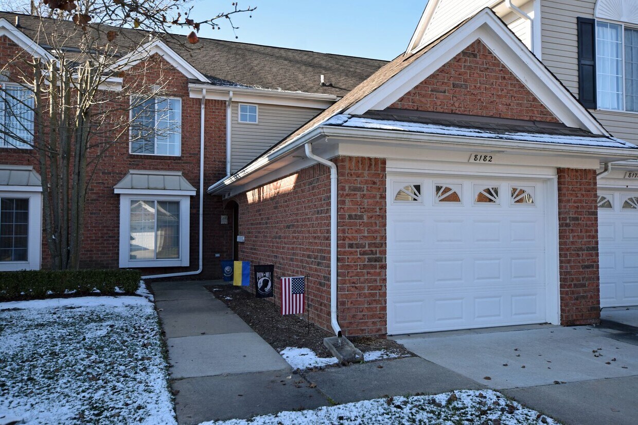 Shelby TWP 2BR, 2BA with Attached Garage... House Rental in Shelby