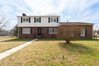 Building Photo - 109 Beecham Dr