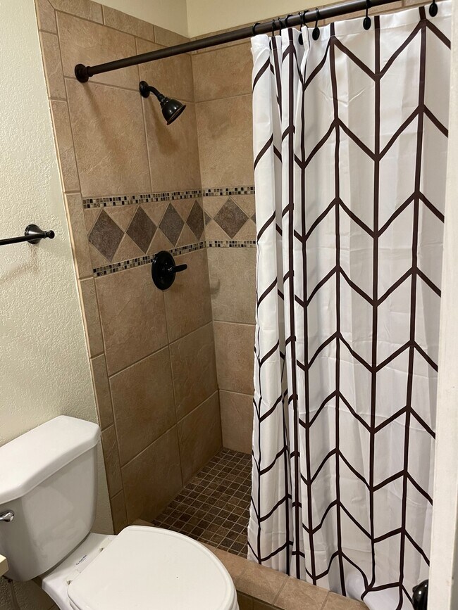 Shower - 1001 NW 4th St