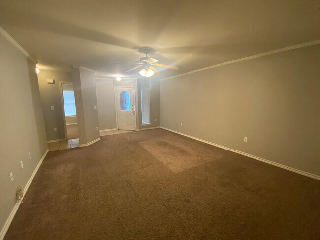 Foto del edificio - 5420 Kemper St