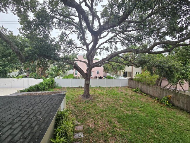 Foto del edificio - 3619 W De Leon St