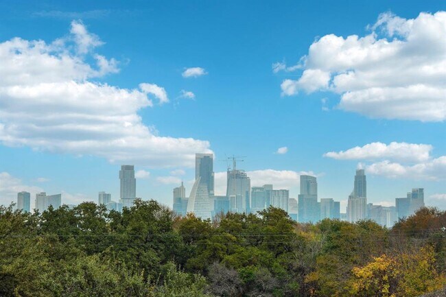 Building Photo - 2505 Thornton Rd