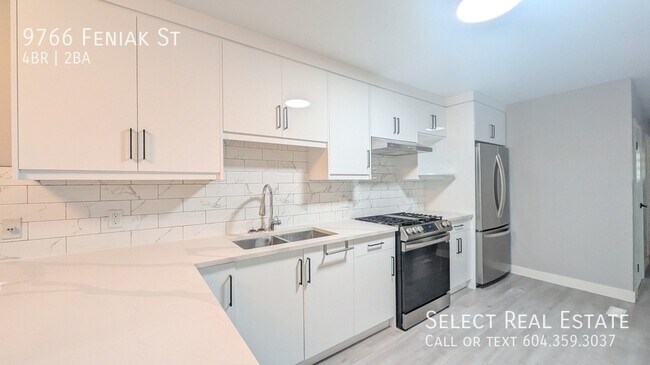Building Photo - 9766 Feniak St