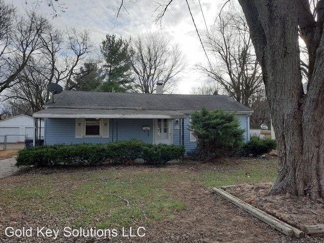 Building Photo - 3 br, 1 bath House - 2407 E 9th St