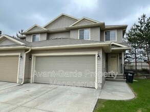 Building Photo - 21 Summerwood Dr