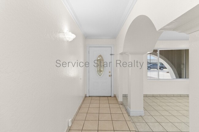 Foto del edificio - 3812 W Loma Ln