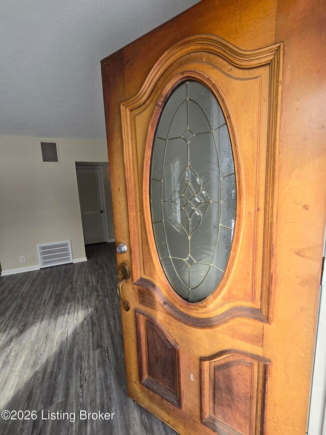 Foto del edificio - 214 Alpha Ave