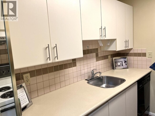 Photo du bâtiment - 8640 Citation Dr