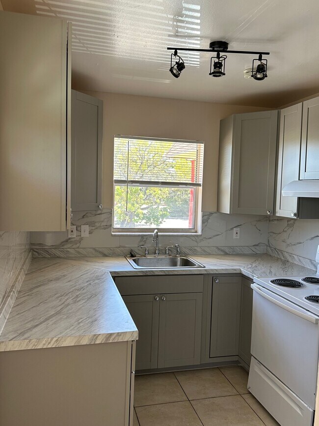 Foto del edificio - 1020 Hollywood