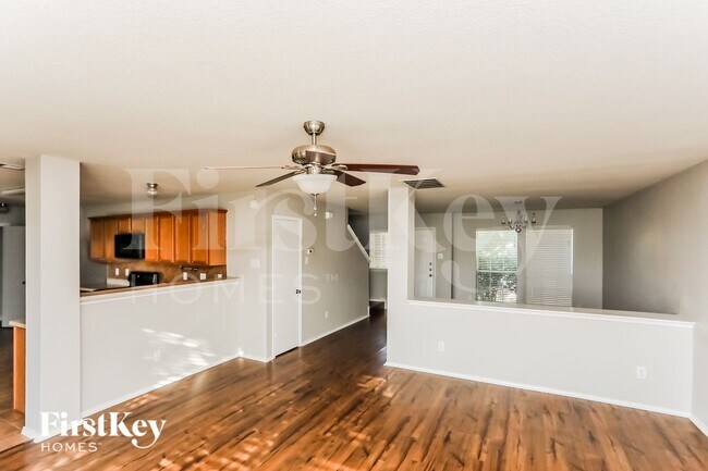 Foto del edificio - 13925 Walnut Canyon Ct