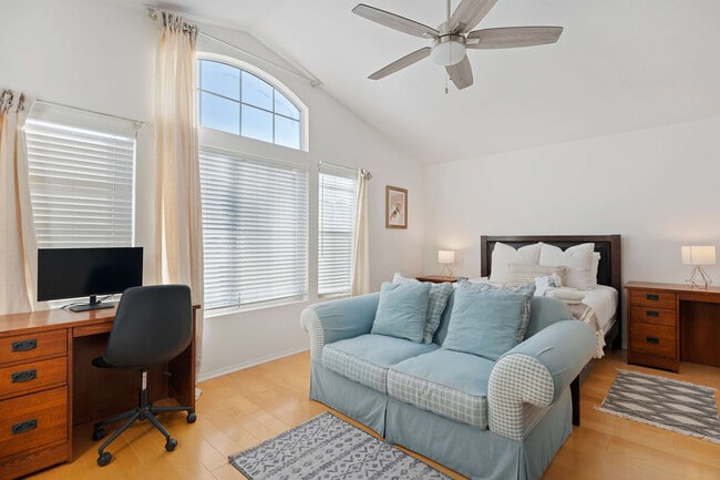 Building Photo - 5508 Caminito Exquisito