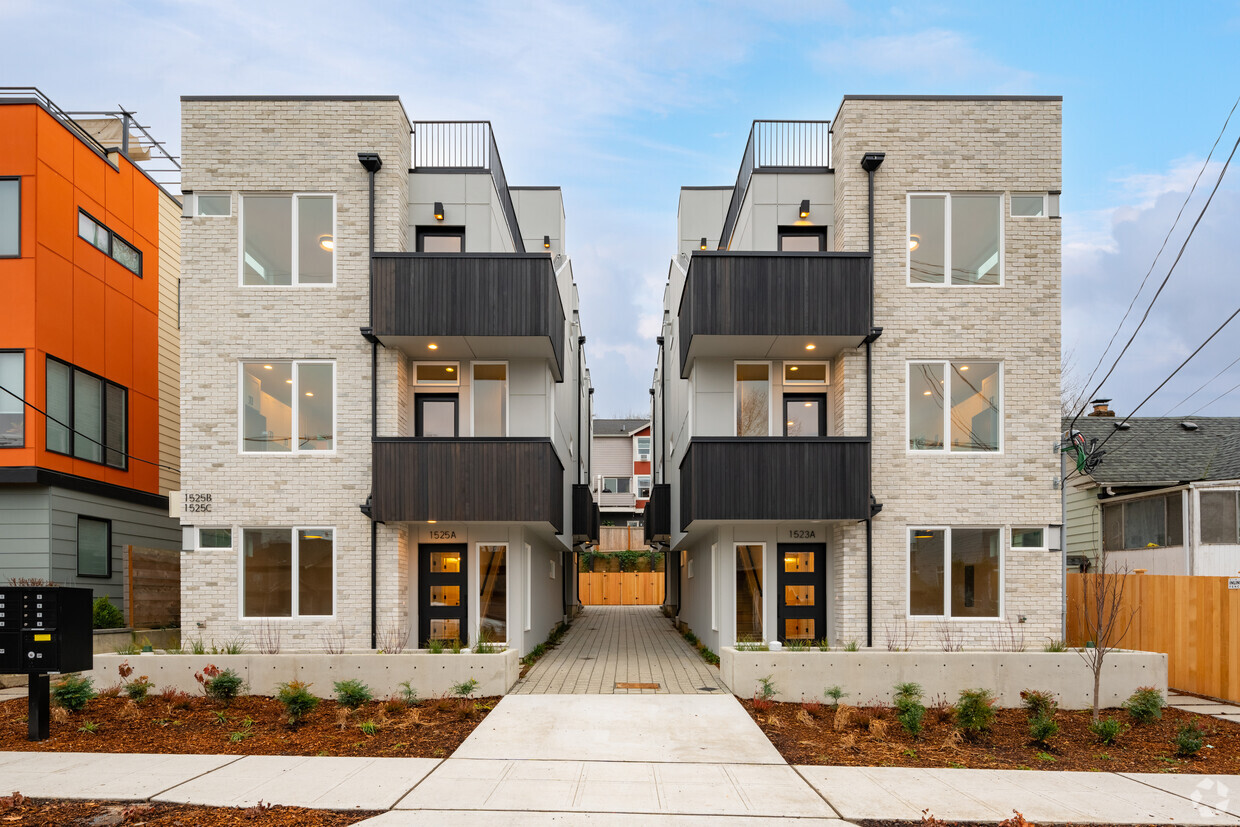 Foto principal - Beacon Hill Townhomes