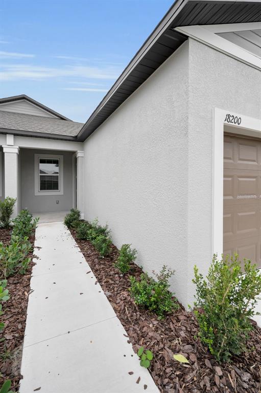 Building Photo - 18200 Pleasantview Blvd