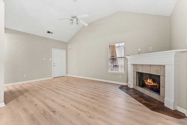 Building Photo - 7016 S Estacada Way