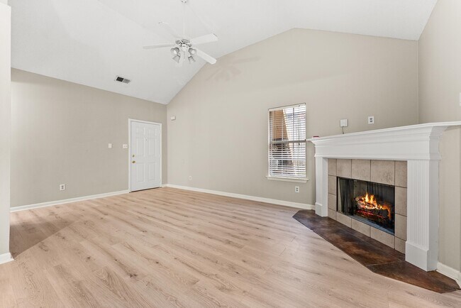 Foto del edificio - 7016 S Estacada Way