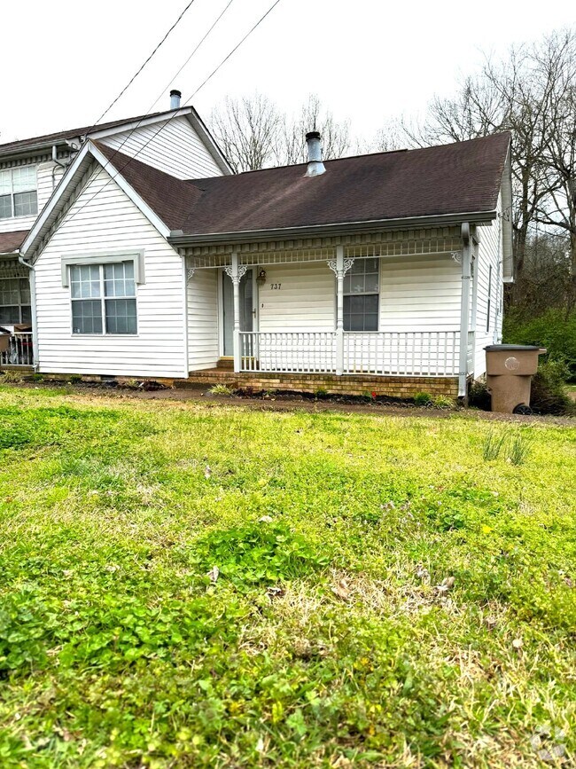 Harbor Gate Apartments for Rent with Hardwood Floors Nashville, TN