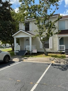 Foto principal - 912 Pineland Ave