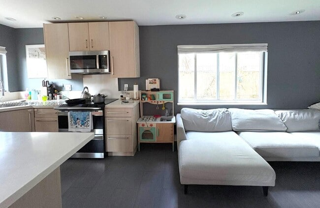 Foto del edificio - 13881 NE 2nd Ct