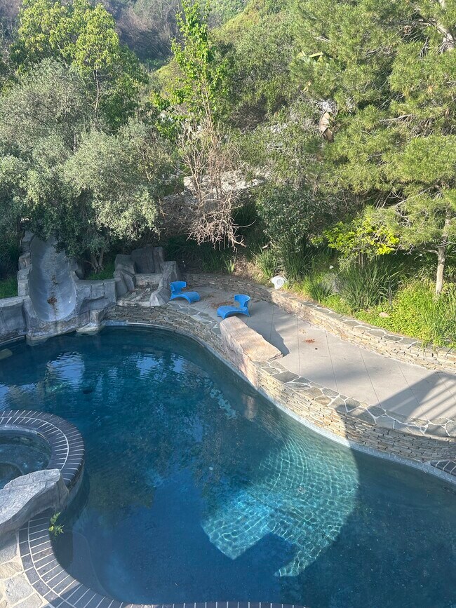 Foto del edificio - 1400 Calle del Jonella