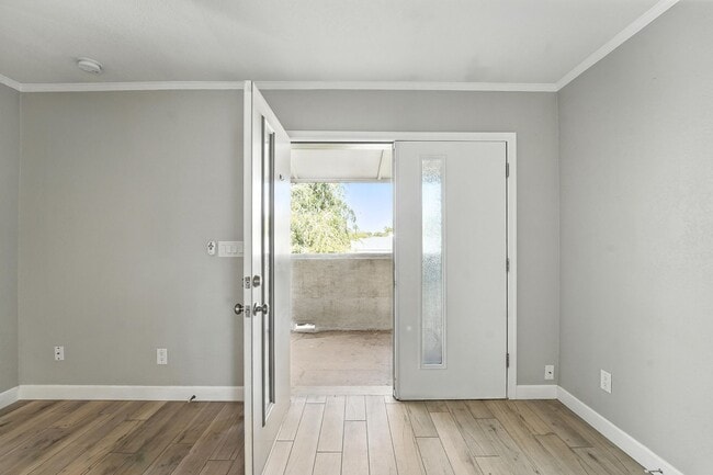 Building Photo - Heart of Phoenix Living – Modern 1BR with ...