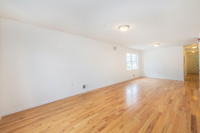Foto del edificio - 1023 Olive St