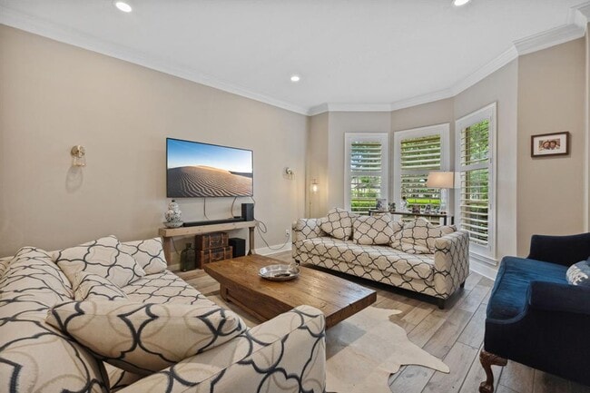 Building Photo - 4619 Breezy Point Dr