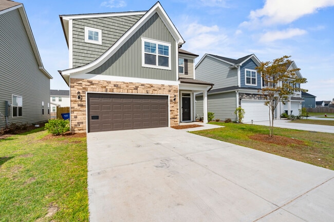 Building Photo - 837 Peony Ln