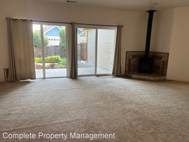 Building Photo - 3 br, 2 bath House - 2025 Deer Pointe Ct