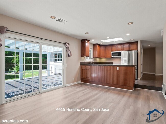 Foto del edificio - 4415 Hendrix Ct
