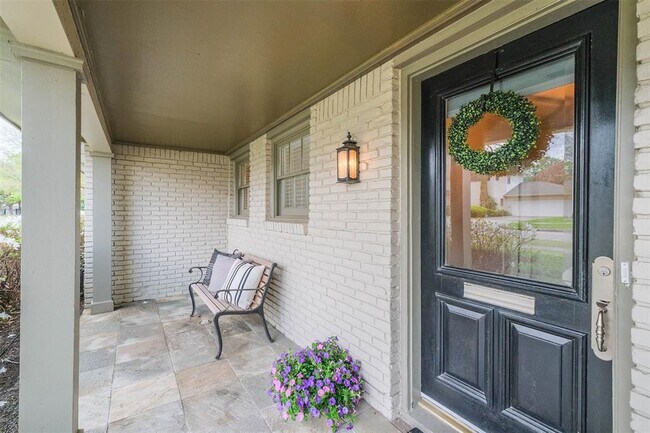 Foto del edificio - 4019 Chatham Ln