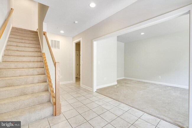 Building Photo - 43372 Whitehead Ter