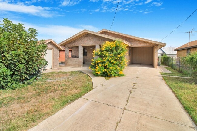 Foto del edificio - 2921 Yuma Ave