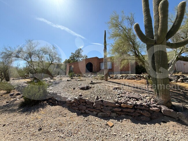 Building Photo - 2140 W Window Rock Dr